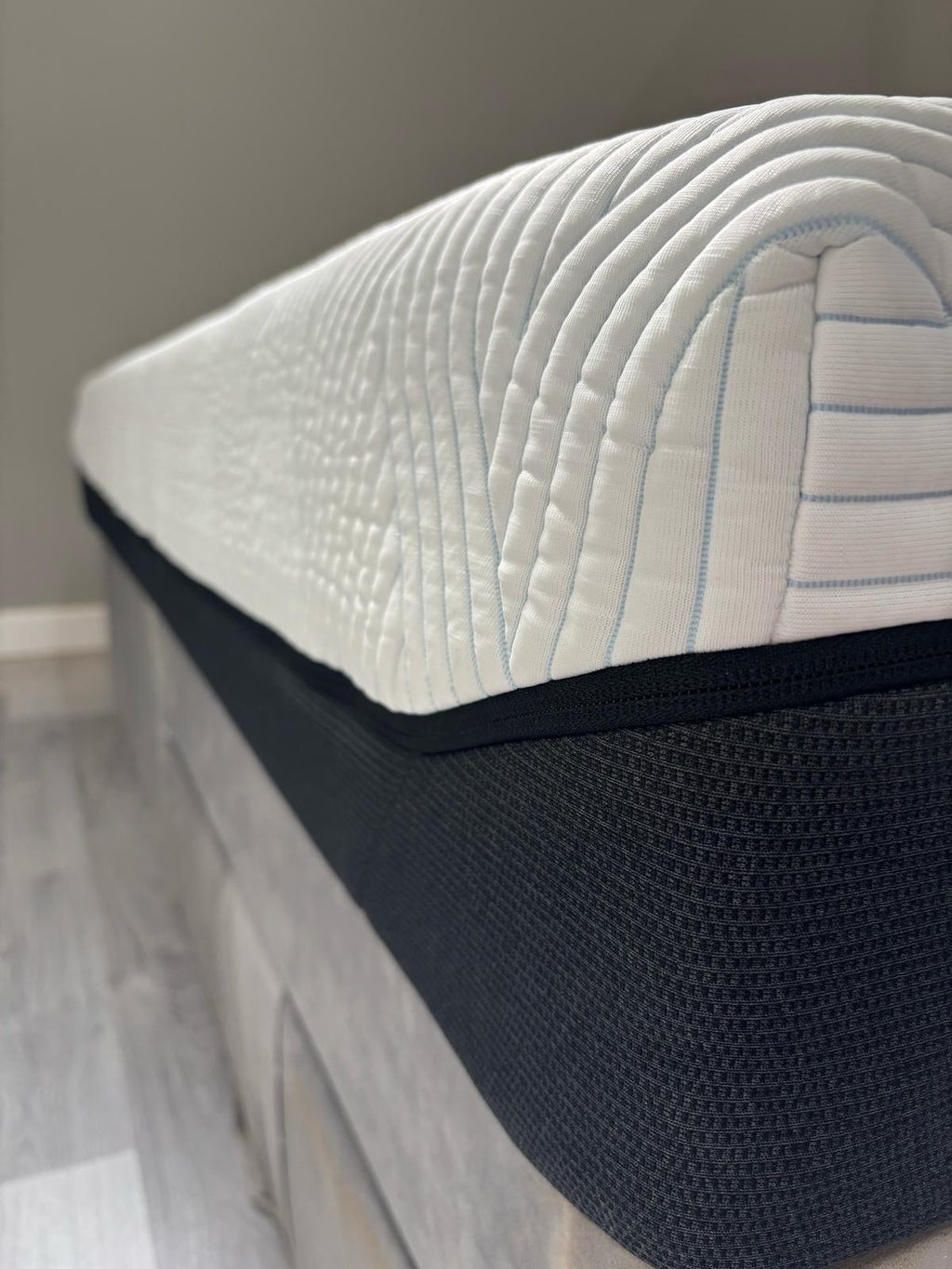 Tempur Pro Air Plus SmartCool 4FT 6 Double Mattress RRP £2399- Best price - Home Furniture Interiors