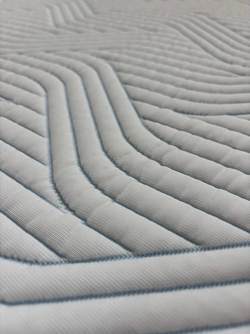 Tempur Pro Air Plus SmartCool 4FT 6 Double Mattress RRP £2399- Best price - Home Furniture Interiors