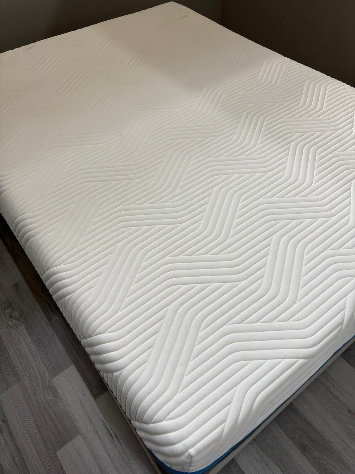 Tempur Cloud Elite Lux 4FT 6 Double Mattress RRP £2299 Best price online B - Home Furniture Interiors