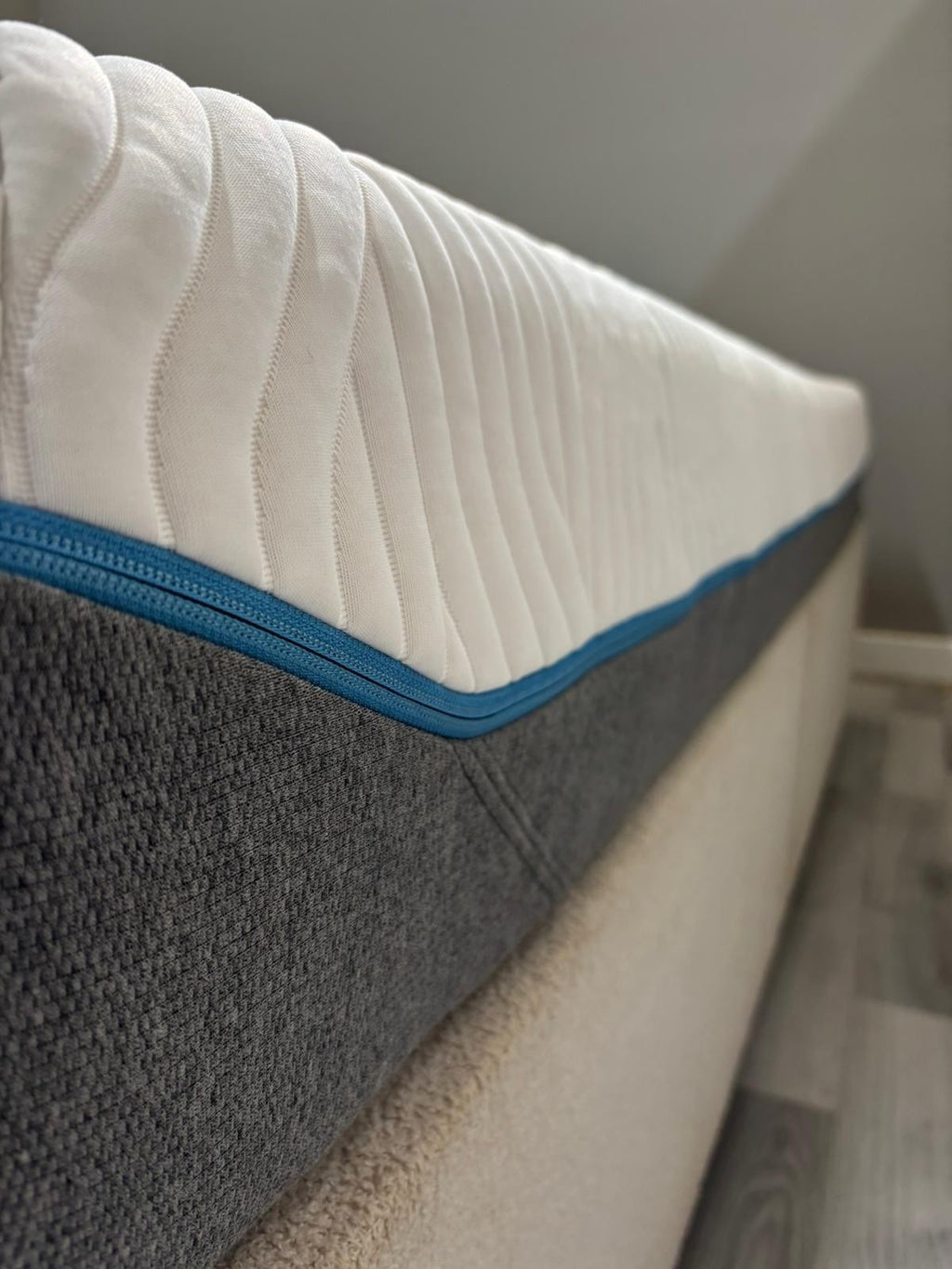 Tempur Cloud Elite Lux 4FT 6 Double Mattress RRP £2299 Best price online B - Home Furniture Interiors