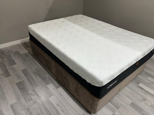 TEMPUR Pro Plus SmartCool Medium Firm 4FT 6 Double Mattress RRP £2299 B - Home Furniture Interiors