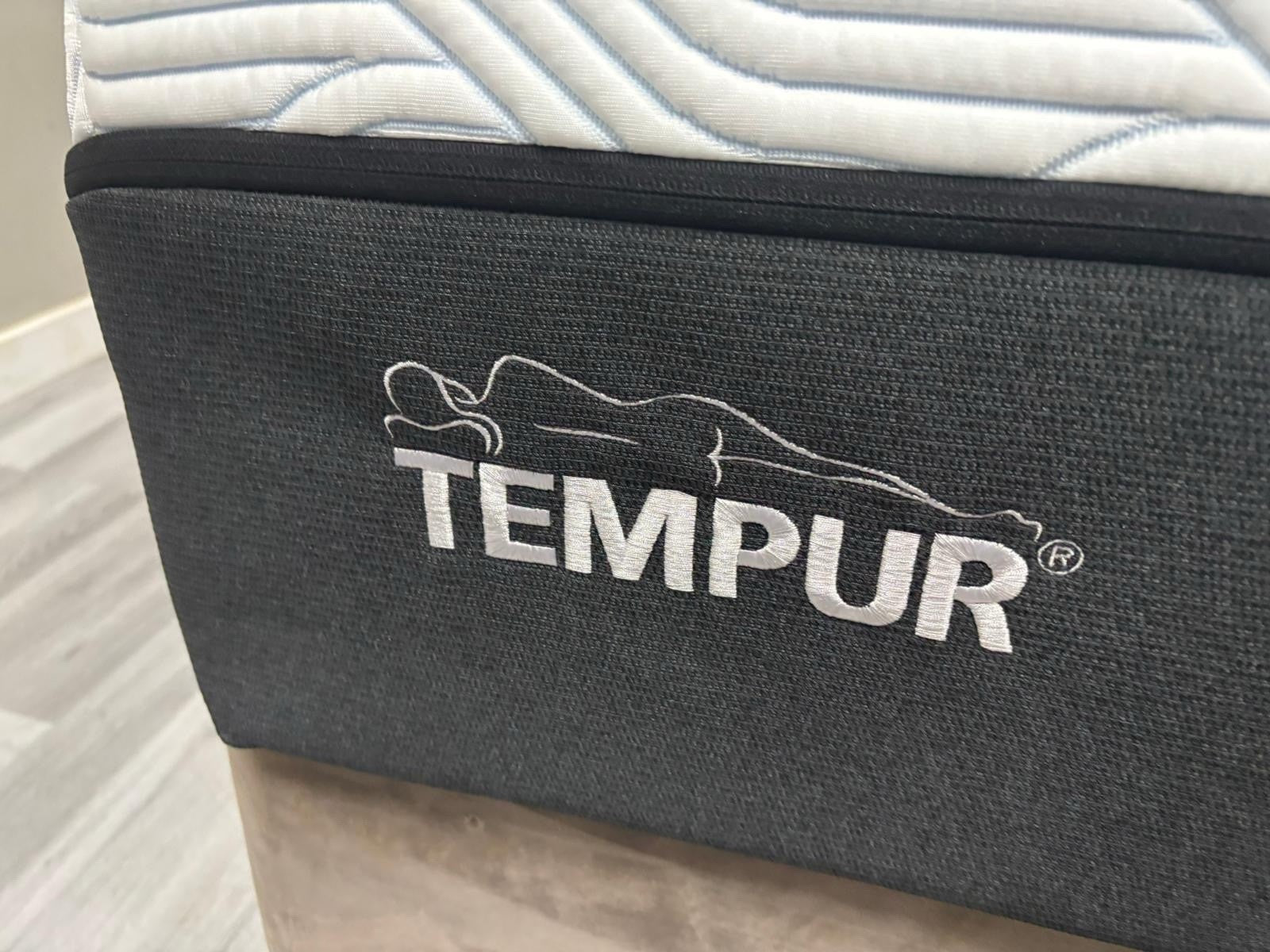 TEMPUR Pro Plus SmartCool Medium Firm 4FT 6 Double Mattress RRP £2299 B