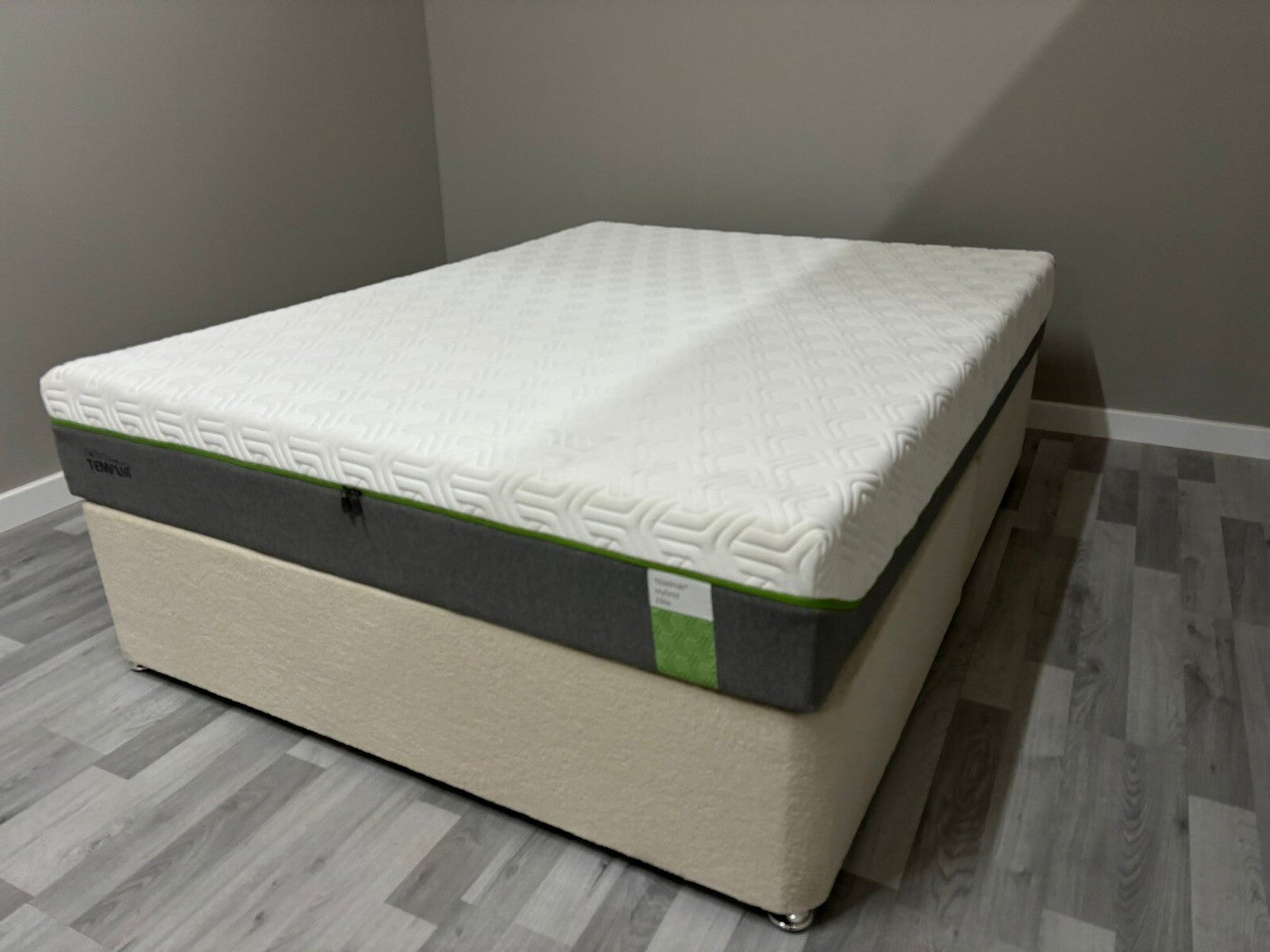 Tempur Hybrid Elite 5FT Kingsize Mattress - Best price online - RRP £2399 B - Home Furniture Interiors
