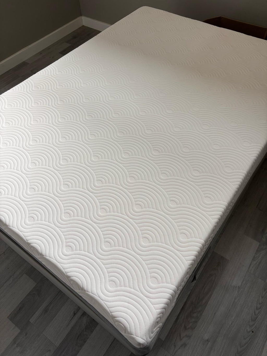Tempur One Kingsize 5FT Mattress, Medium - RRP £1,949 - Best price online B - Home Furniture Interiors