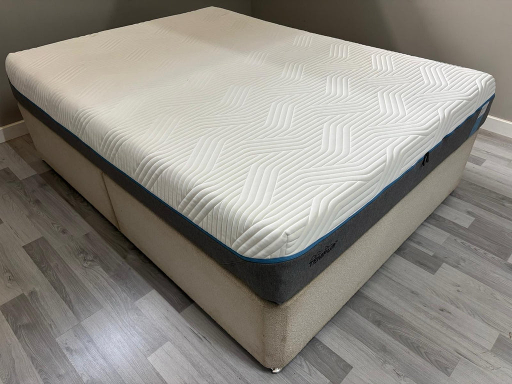 Tempur Cloud Elite Kingsize 5FT Mattress RRP £2299 Best price online B - Home Furniture Interiors