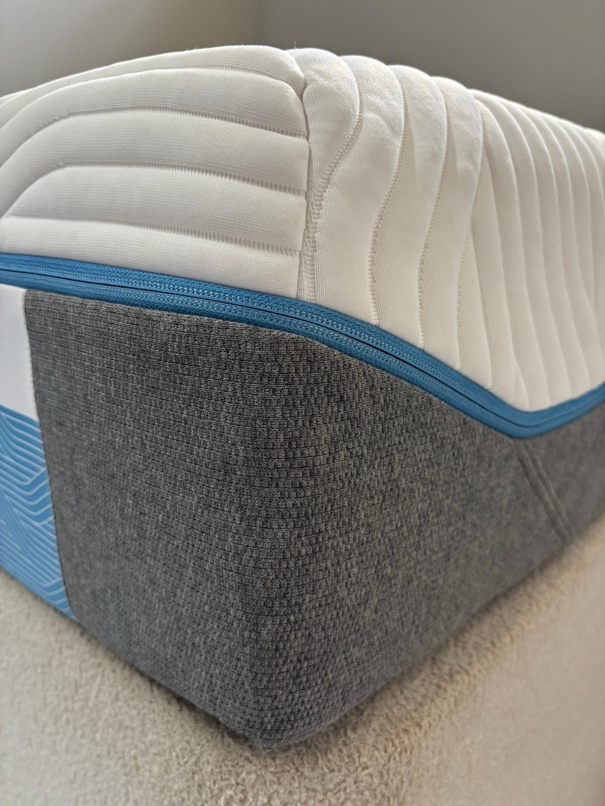 Tempur Cloud Elite Kingsize 5FT Mattress RRP £2299 Best price online B - Home Furniture Interiors