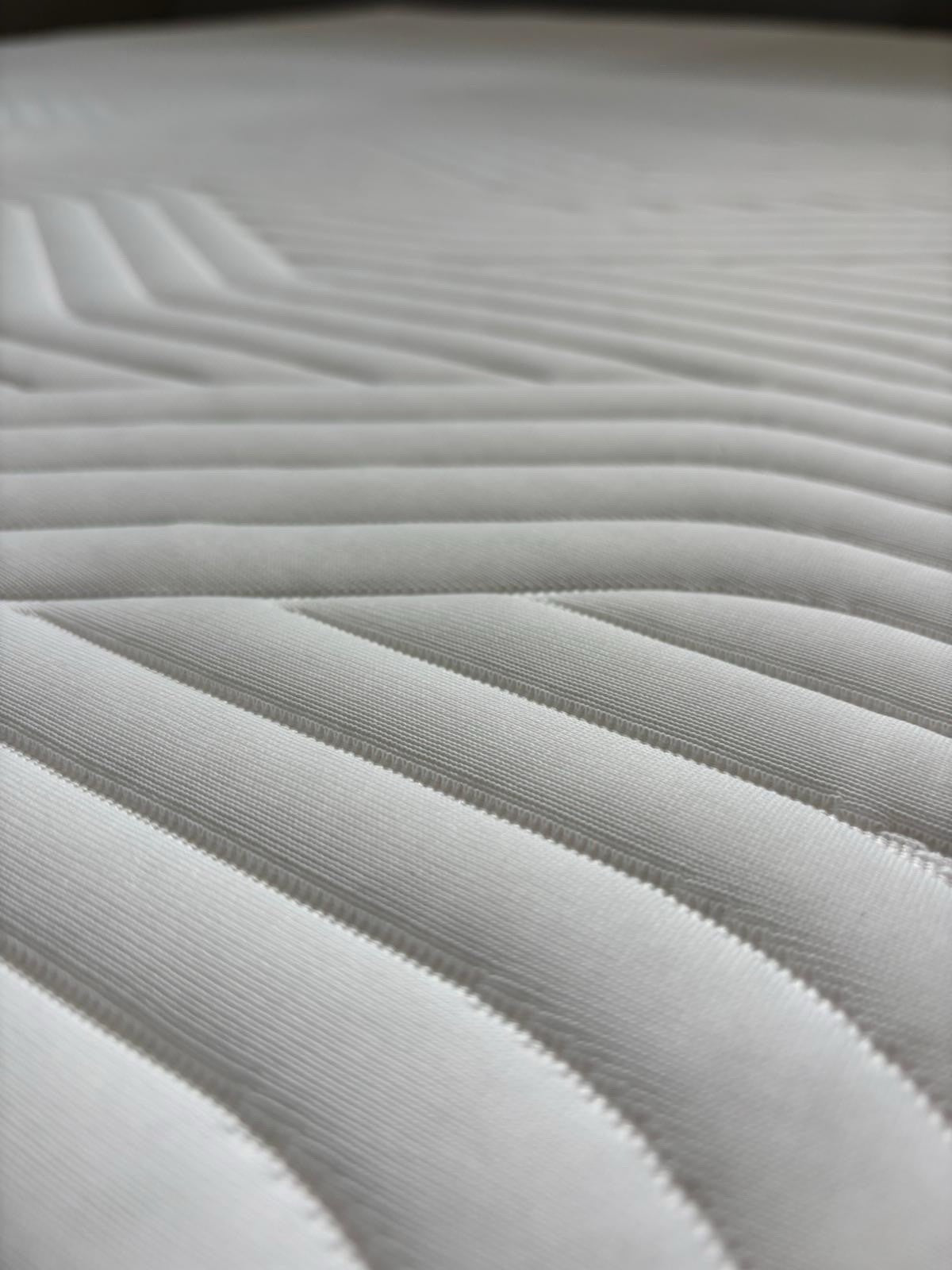 Tempur Cloud Elite Kingsize 5FT Mattress RRP £2299 Best price online B - Home Furniture Interiors