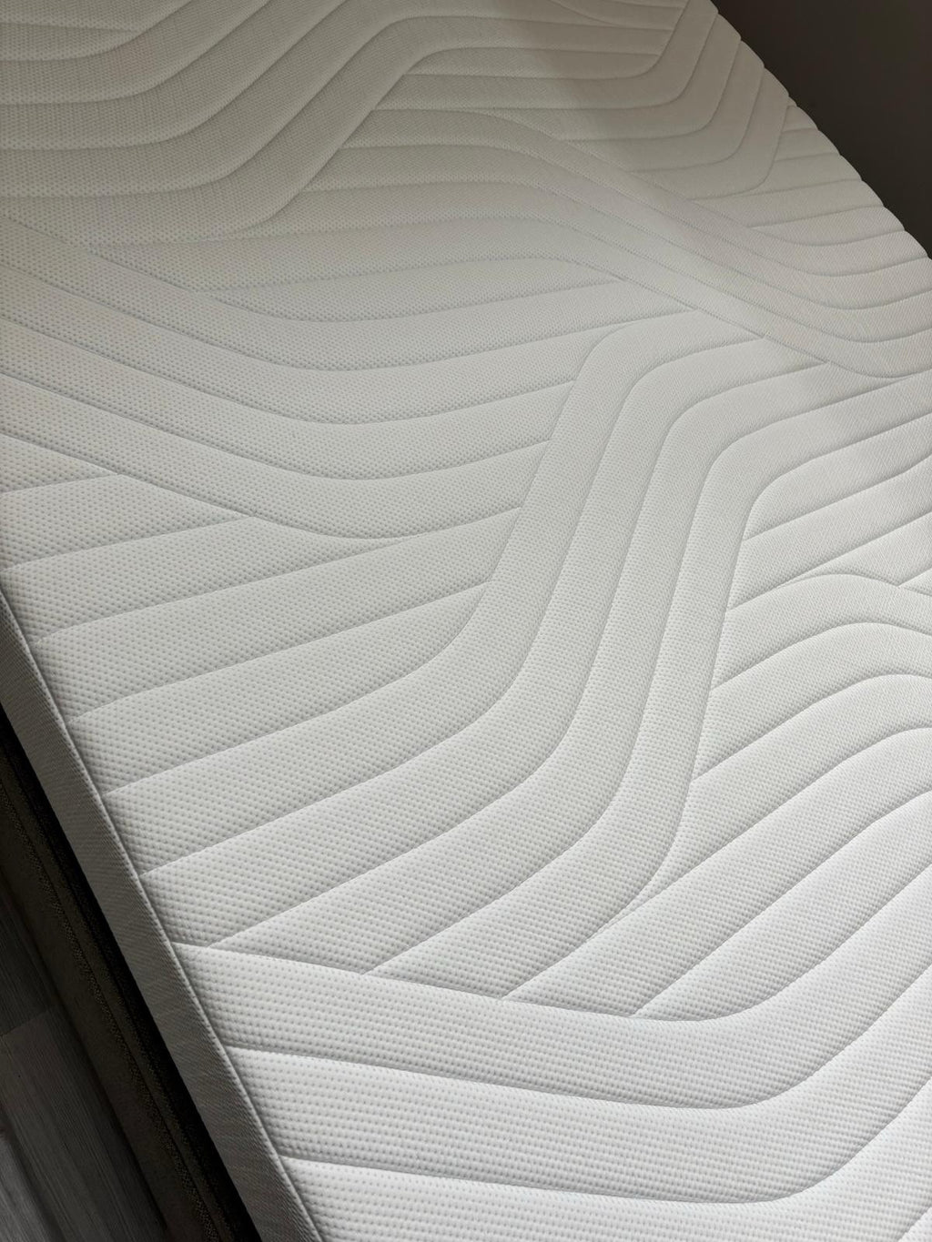 TEMPUR Pro Plus Firm 5FT Kingsize Mattress RRP £2495