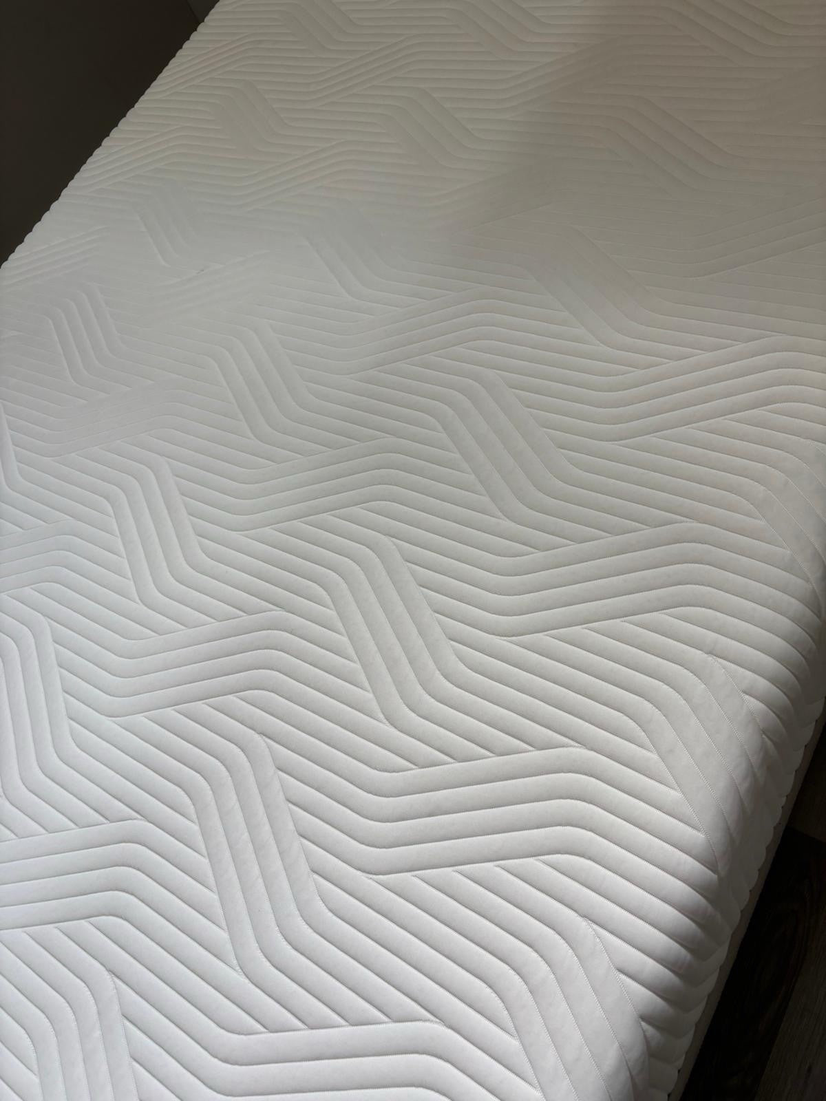 Tempur Cloud Elite Luxe 6FT Superking Mattress CooltouchRRP £2799 Soft  B