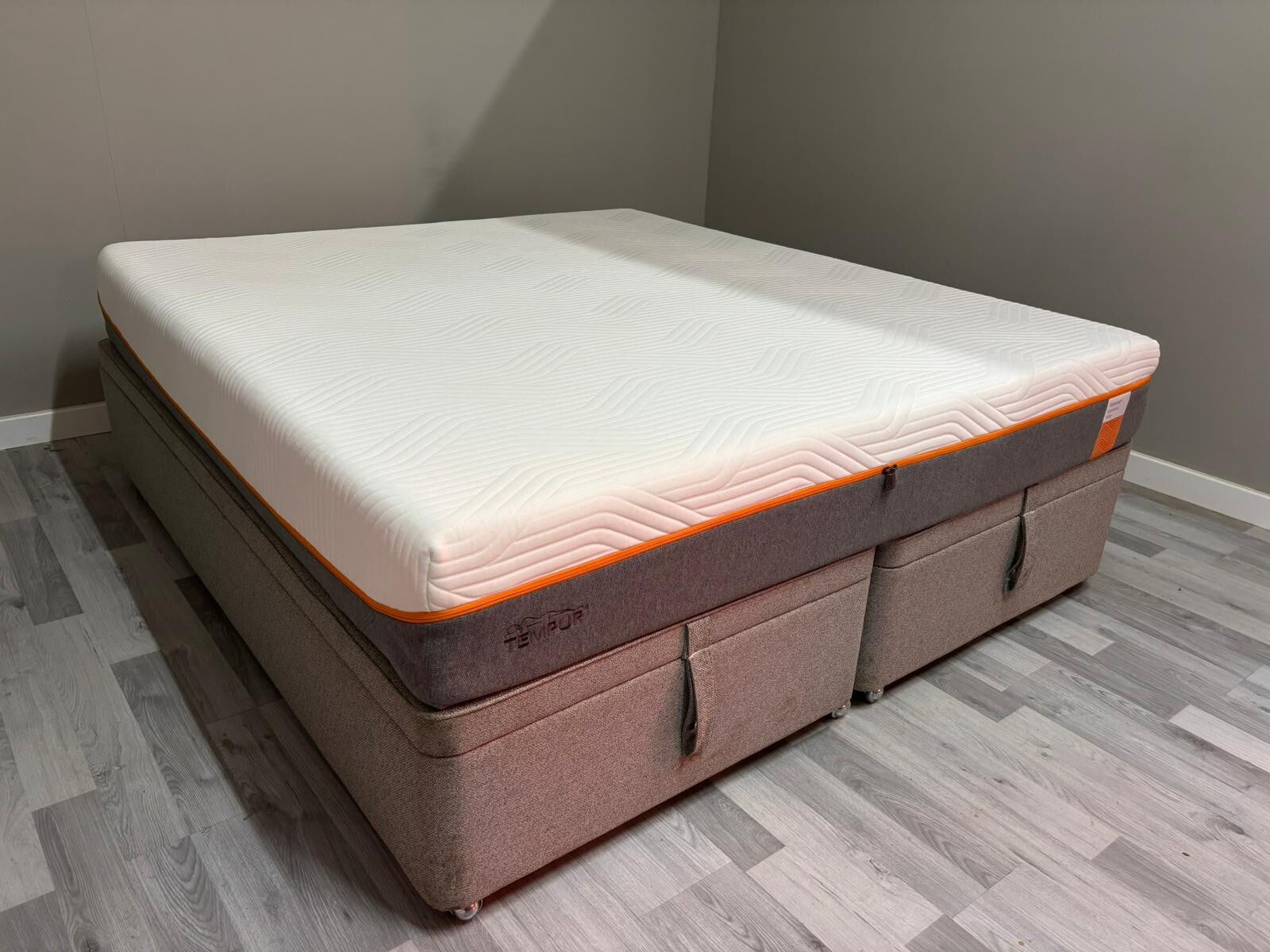 TEMPUR Original Elite 6FT Superking Mattress - RRP £2395 B - Home Furniture Interiors