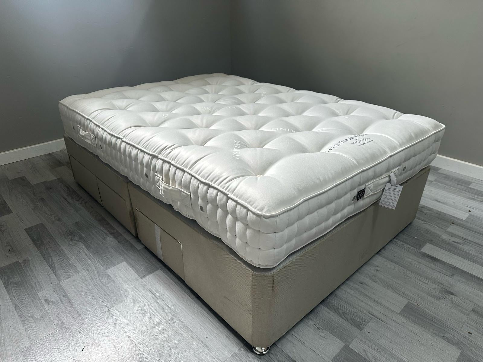 Vispring  Traditional Bedstead Firm 4FT 6 Double  RRP £1899 Best Price Online B - Home Furniture Interiors