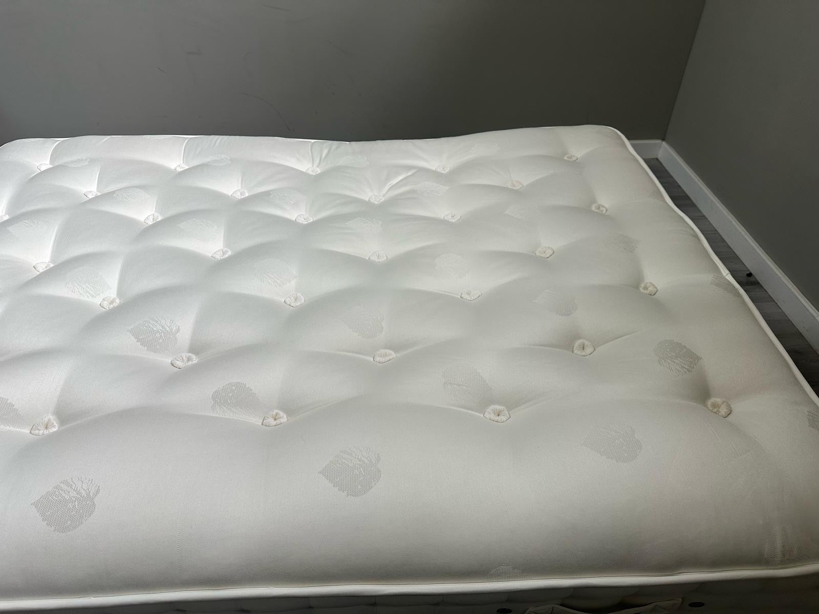 Wentworth Mercer Natural Pocket 2000 Mattress 5FT Kingsize RRP £995 B - Home Furniture Interiors