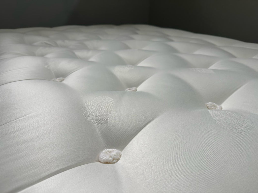 Wentworth Mercer Natural Pocket 2000 Mattress 5FT Kingsize RRP £995 B - Home Furniture Interiors